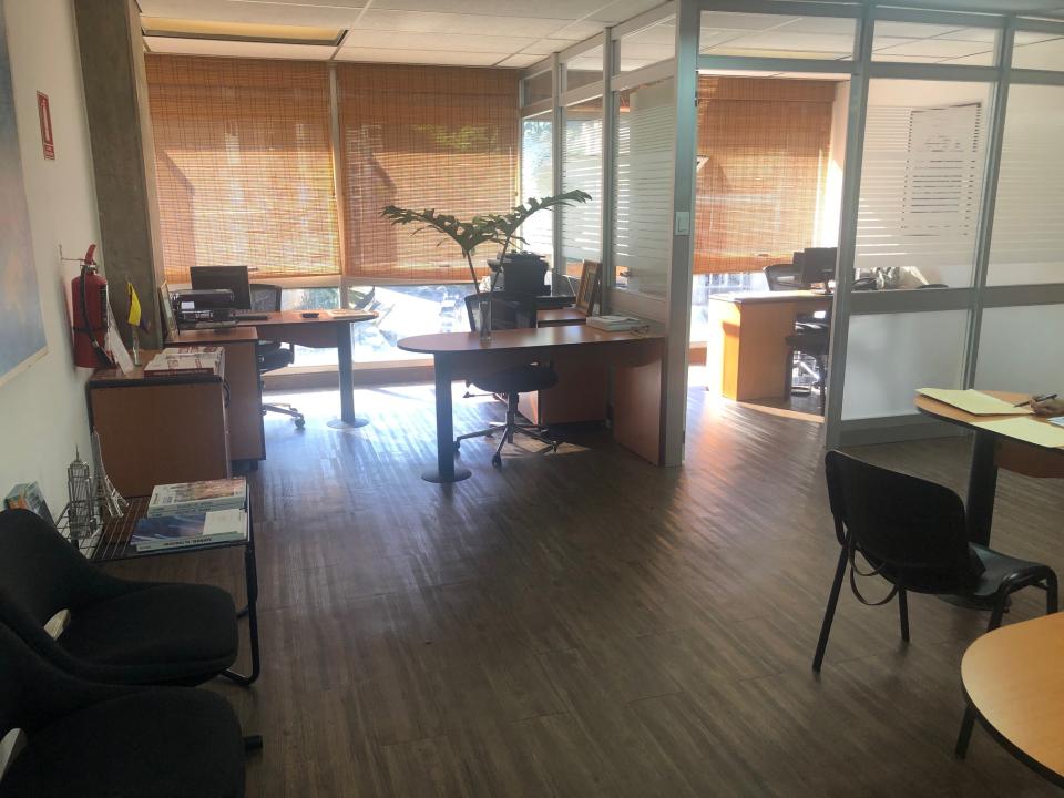Oficina en Alquiler – Santa Rosa de Lima